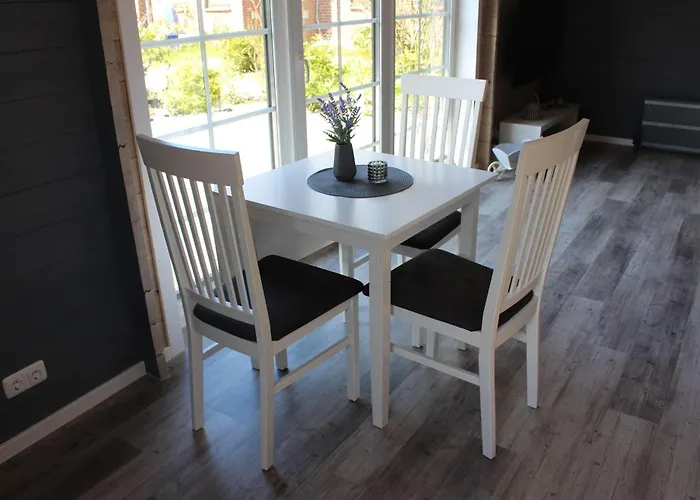 Idyllisches Blockbohlenhaus Mit Eigenem Garten Und Sauna Zum Wohlfühlen * Martensrade